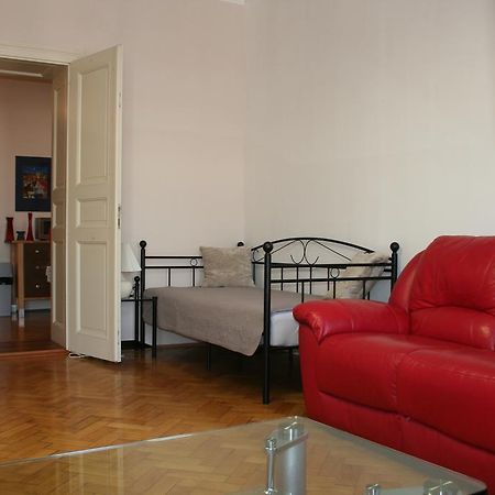 Apartment Balbinova ปราก ภายนอก รูปภาพ
