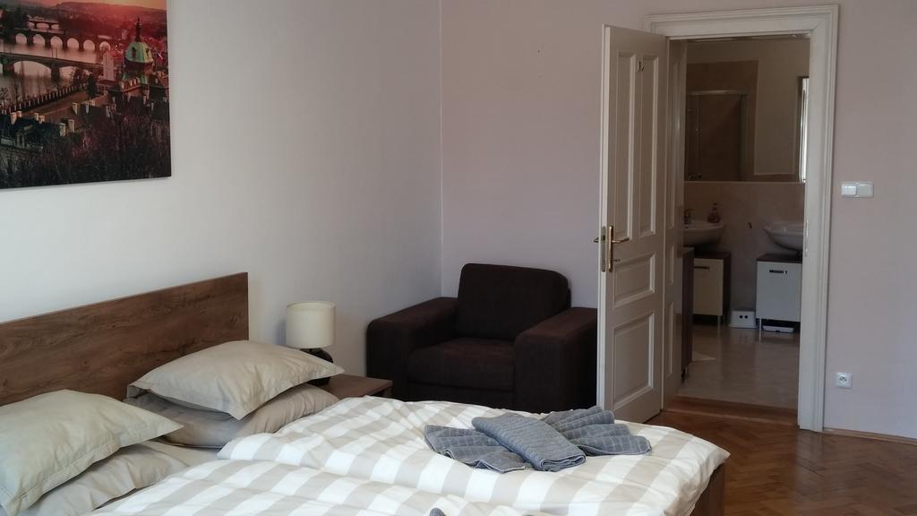 Apartment Balbinova ปราก ภายนอก รูปภาพ